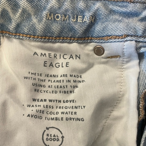 American Eagle Strigid Mom Jeans Women’s 2 - Picture 4 of 6